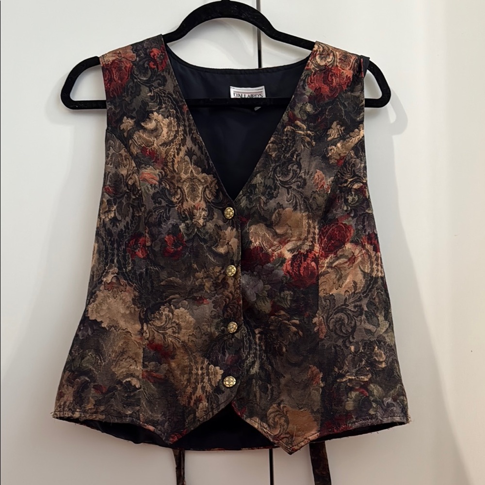 Vintage D’Allaird’s Tapestry Vest – Baroque Floral Jacquard, Dark Academia